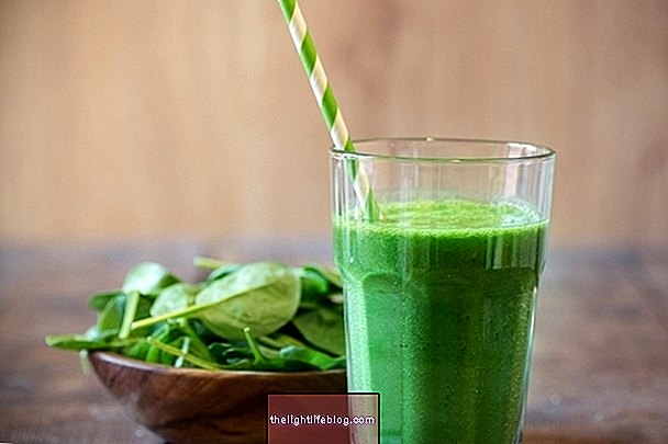 Spinach juice for constipation