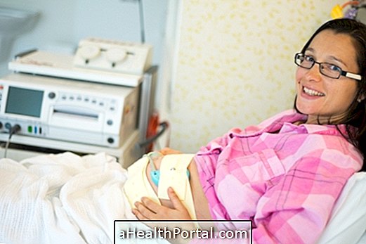 การทำ cardiotocography ของทารกในครรภ์ทำได้อย่างไร?