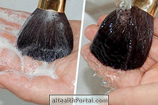Sådan rengøres makeup børster for at forhindre ringorm på ansigt