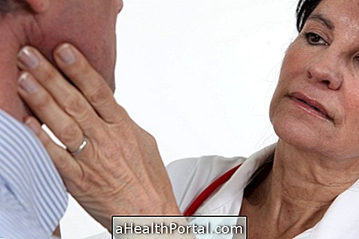 Hævet hals: hovedårsager og hvad man skal gøre