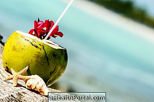 10 good reasons to take Coconut Water