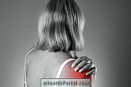 Плечовий артрит: симптоми, лікування та причини