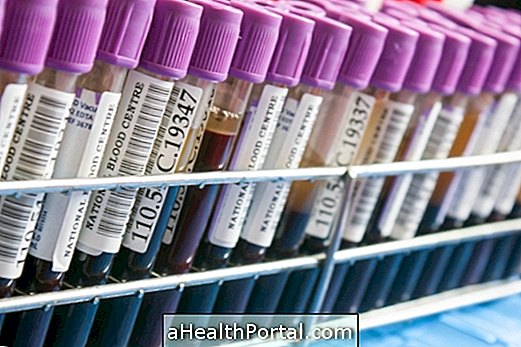 नैदानिक ​​परीक्षाएं - कैंसर का पता लगाने वाले रक्त परीक्षण देखें