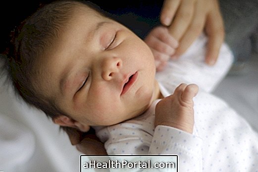 Find ud af hvorfor din baby sover meget