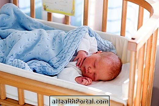 Le bébé peut-il dormir avec les parents?
