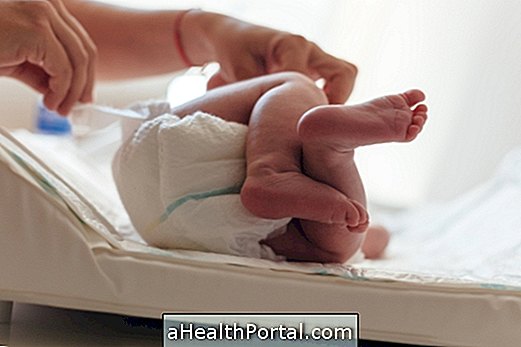 아기 건강 - 아기의 피 묻은 설사는 무엇이 될 수 있습니까?