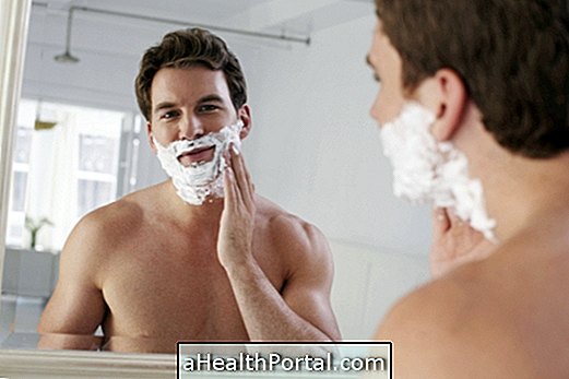 Behandlung für eingewachsenen Bart