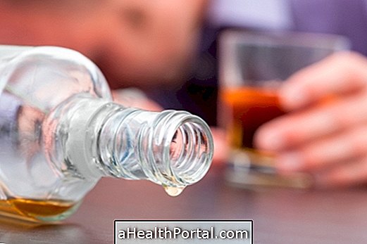 Zašto se alkoholički zamračenje događa i kako izbjeći
